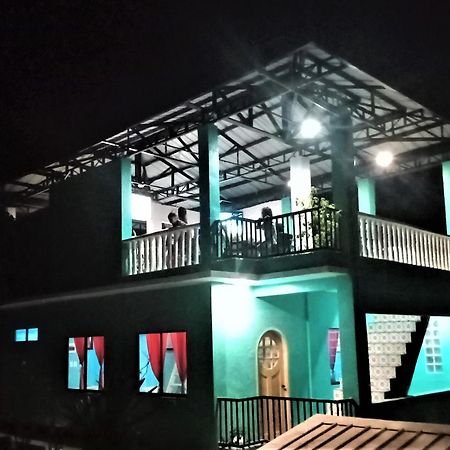 Smallfry'S Beach Resort Calatrava  Екстериор снимка