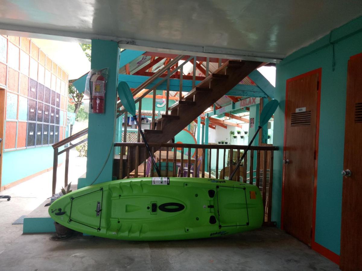 Smallfry'S Beach Resort Calatrava  Екстериор снимка