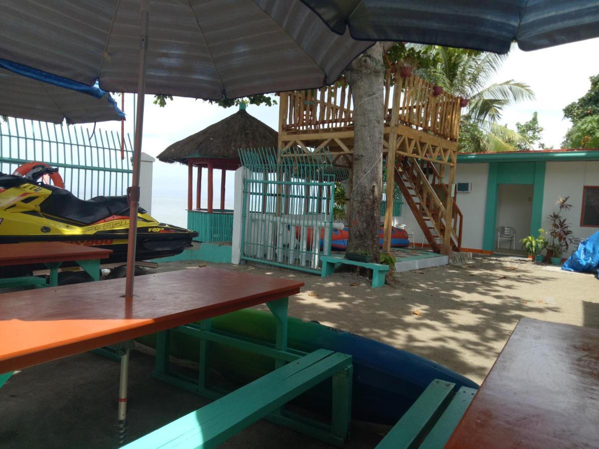 Smallfry'S Beach Resort Calatrava  Екстериор снимка
