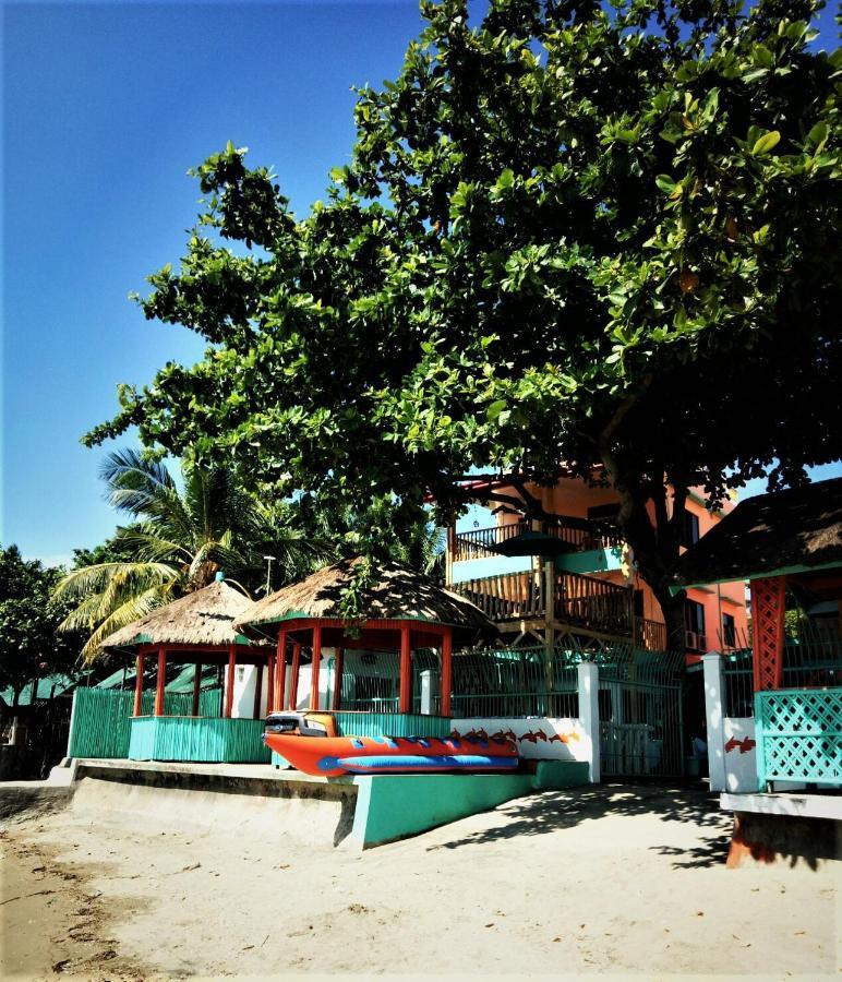 Smallfry'S Beach Resort Calatrava  Екстериор снимка