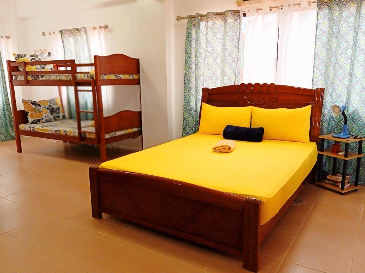 Smallfry'S Beach Resort Calatrava  Екстериор снимка