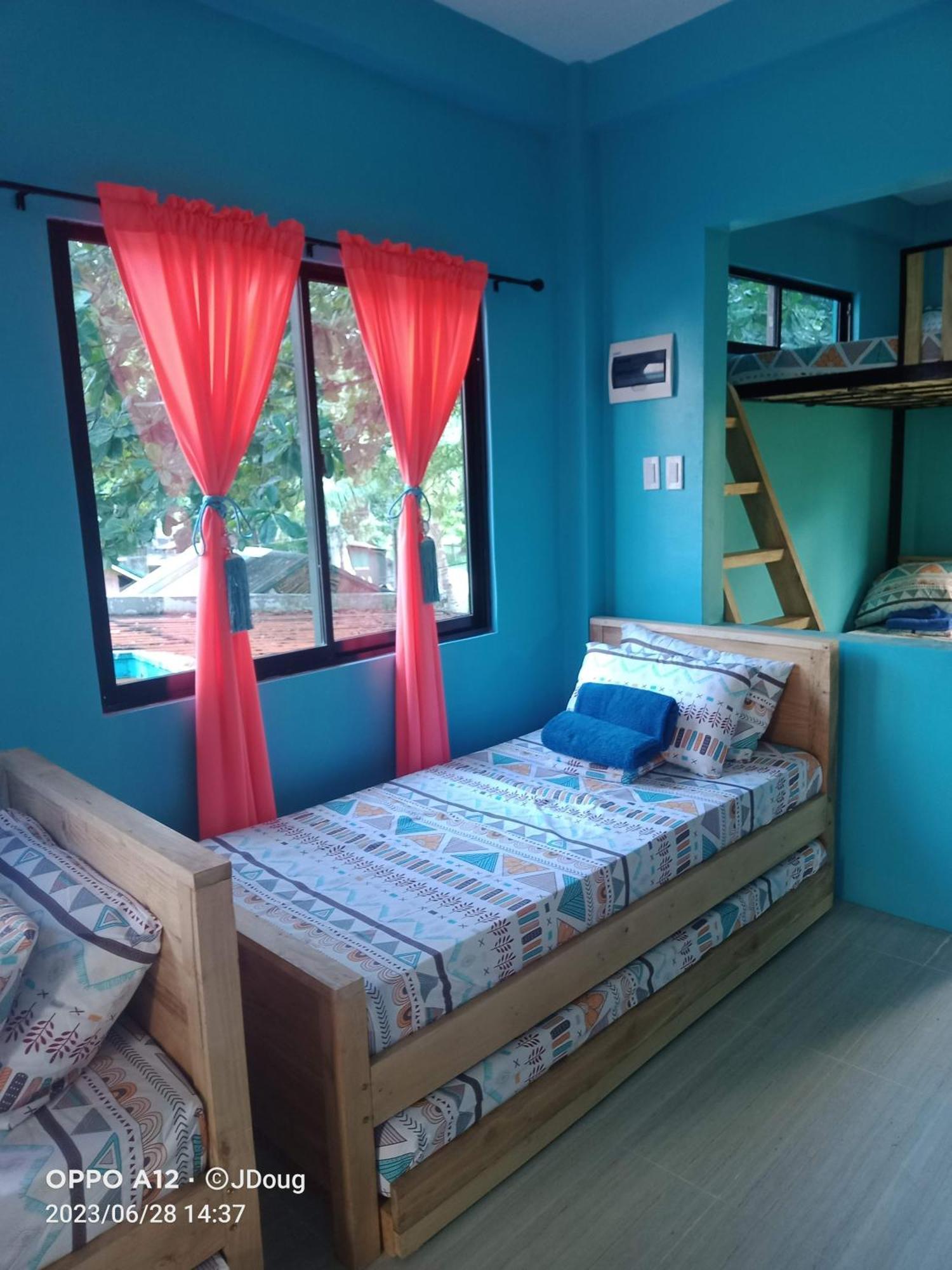 Smallfry'S Beach Resort Calatrava  Екстериор снимка
